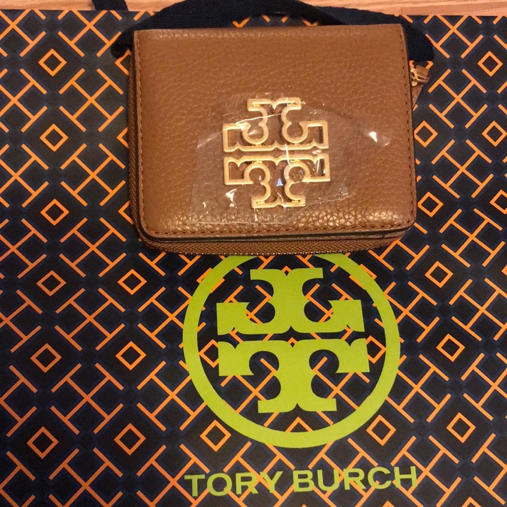 Tory Burch Mini wallet(brown)